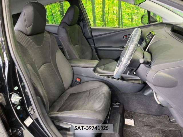 Toyota PRIUS 2016-01 241247-8