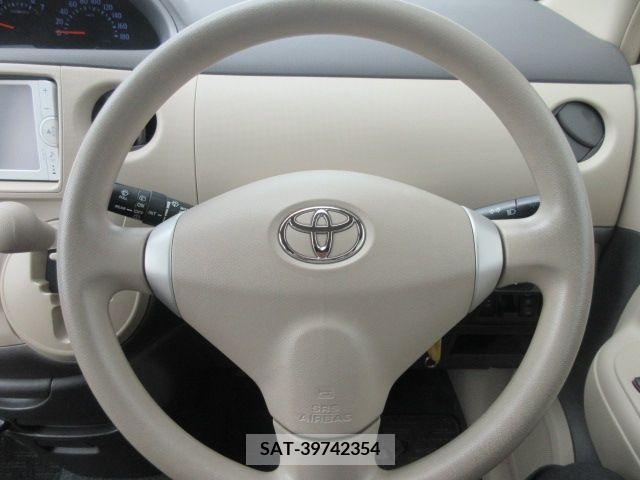 Toyota SIENTA 2012-07 285115-14