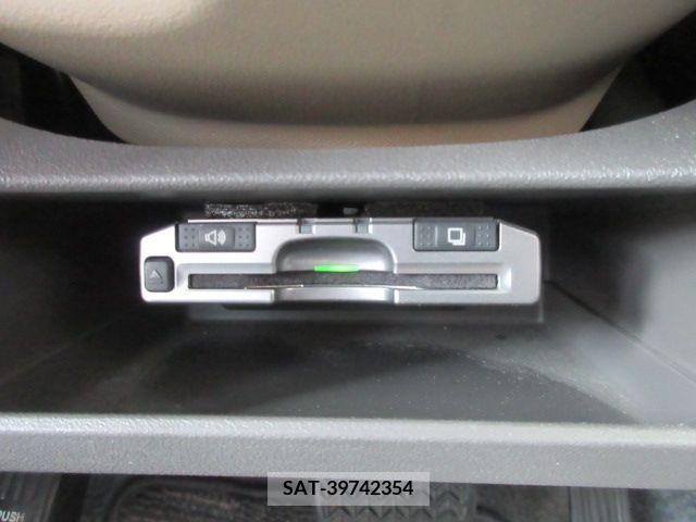 Toyota SIENTA 2012-07 285115-15