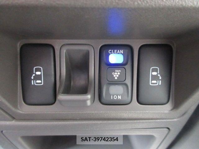 Toyota SIENTA 2012-07 285115-16
