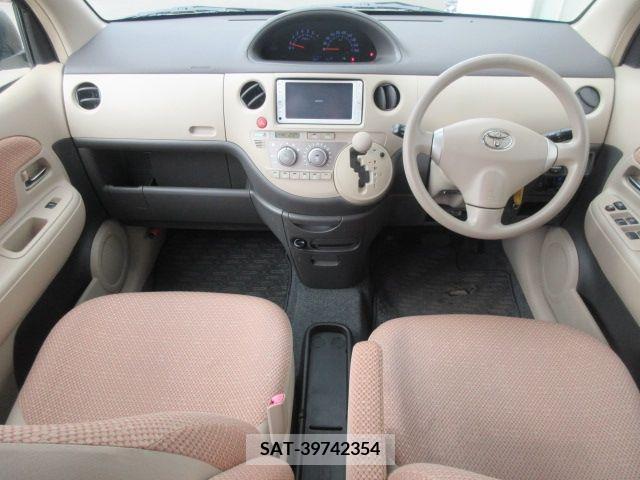 Toyota SIENTA 2012-07 285115-6