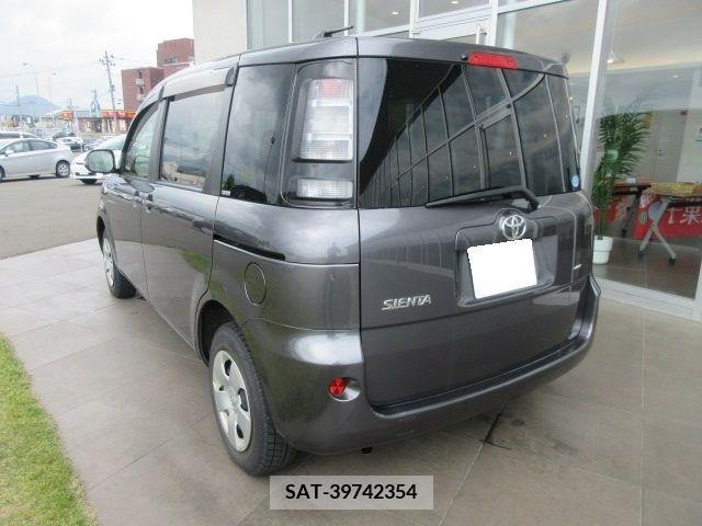 Toyota SIENTA 2012-07 285115-3