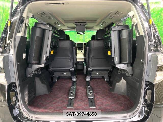 Toyota VELLFIRE 2013-05 213959-11