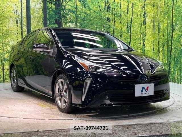 Toyota PRIUS 2022-03 332229-16