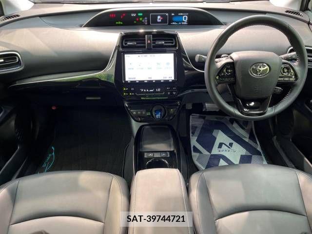 Toyota PRIUS 2022-03 332229-1