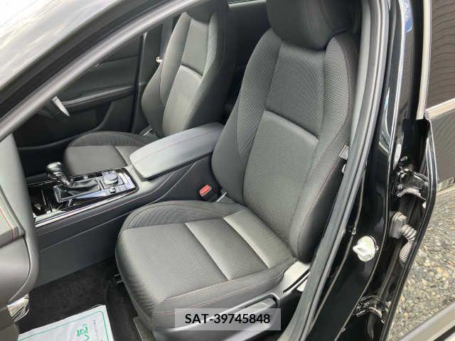 Mazda CX-30 2021-11 349210-4