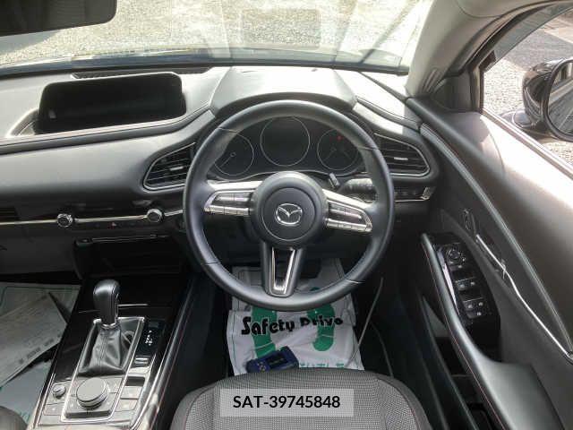 Mazda CX-30 2021-11 349210-1
