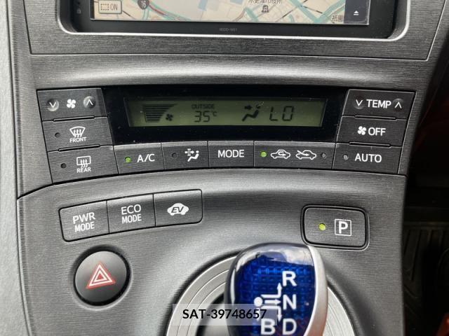 Toyota PRIUS 2011-11 353017-29