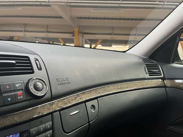 Mercedes Benz E-CLASS 2001-01 194580-18