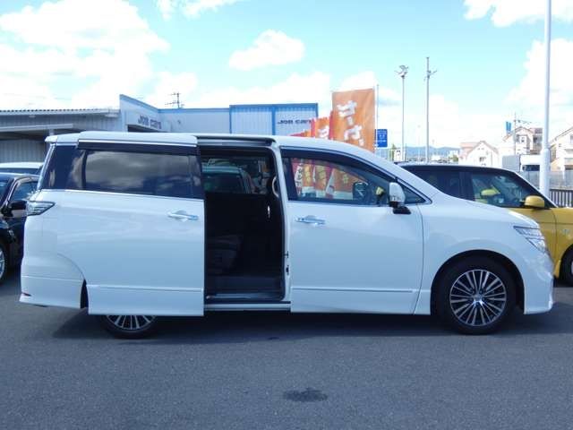 Nissan ELGRAND 2016-01 6500-5