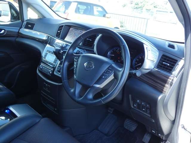 Nissan ELGRAND 2016-01 6500-14