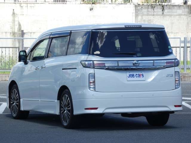 Nissan ELGRAND 2016-01 6500-2