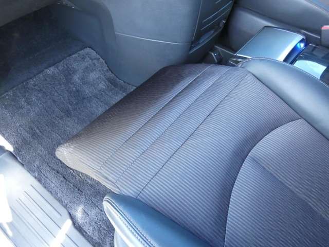 Nissan ELGRAND 2016-01 6500-24