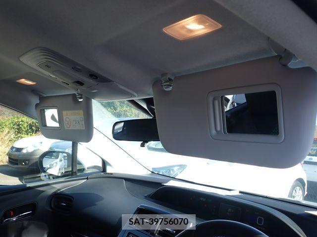 Toyota PRIUS 2018-09 202312-11