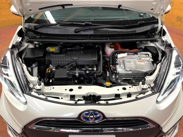 Toyota SIENTA 2016-10 191715-18