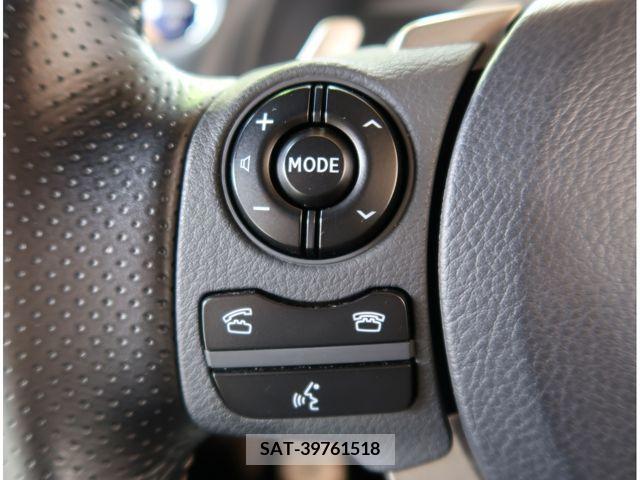 Lexus CT 2018-03 353910-15