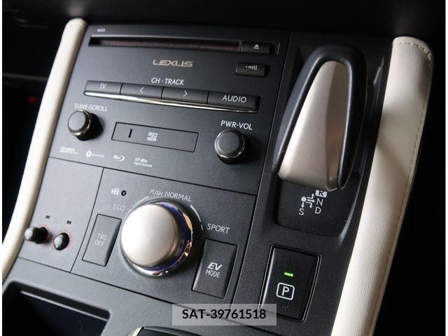 Lexus CT 2018-03 353910-10