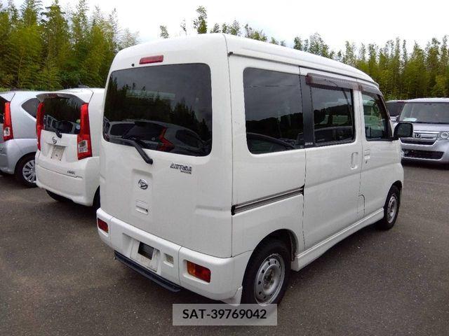 Daihatsu ATRAI WAGON 2018-02 326094-1