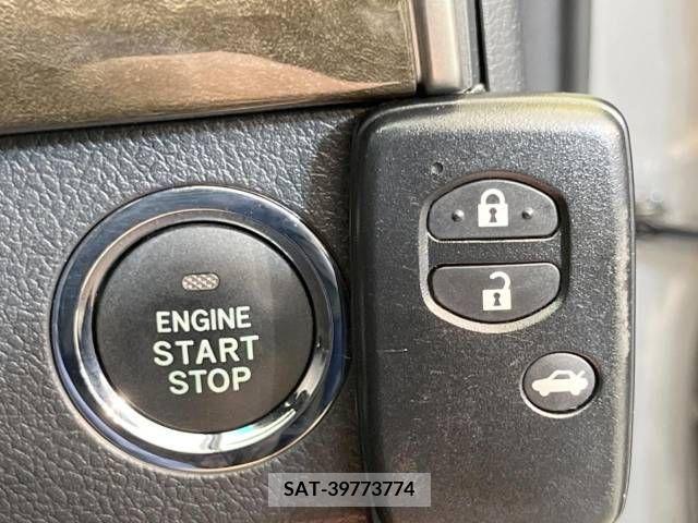 Toyota MARK X 2013-03 346711-6