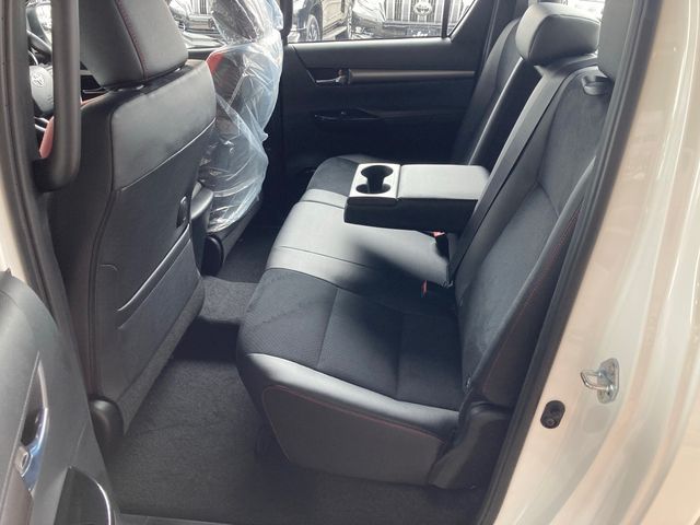 Toyota HILUX 2022-05 7817-27
