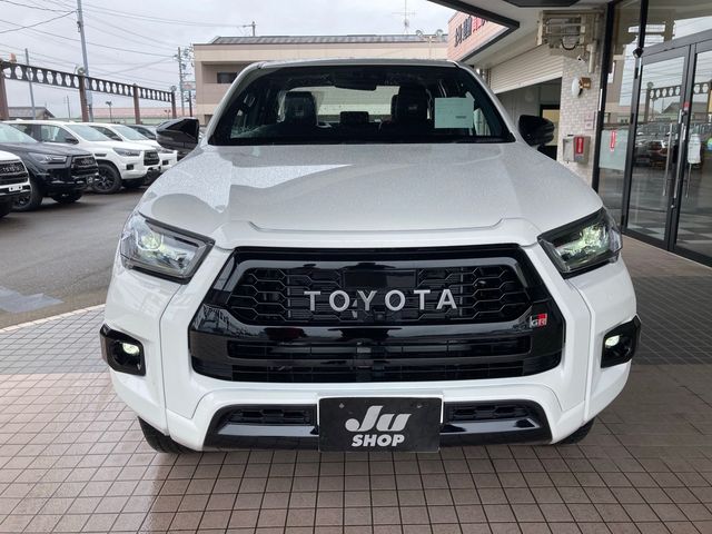 Toyota HILUX 2022-05 7817-1