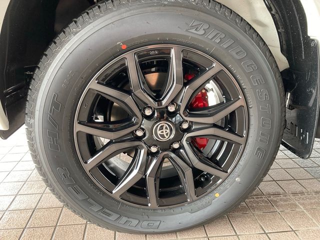 Toyota HILUX 2022-05 7817-11