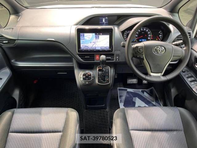 Toyota VOXY 2015-08 288935-1