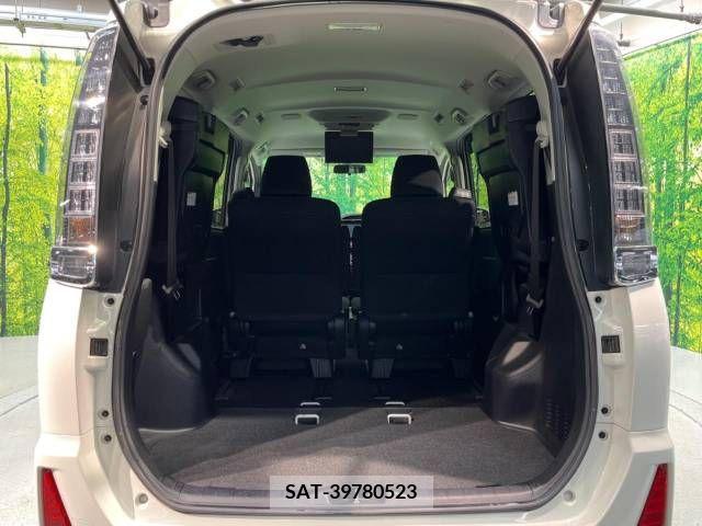 Toyota VOXY 2015-08 288935-11