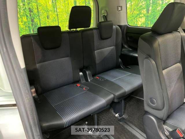 Toyota VOXY 2015-08 288935-10