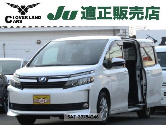 Toyota VOXY HYBRID 2016-03 351101-0
