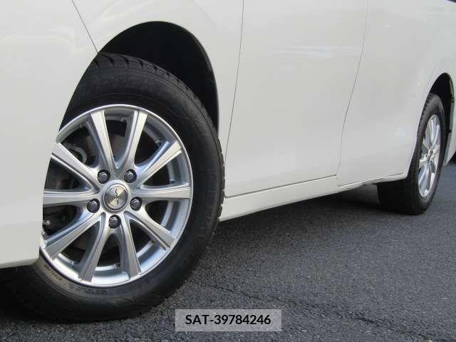 Toyota VOXY HYBRID 2016-03 351101-19