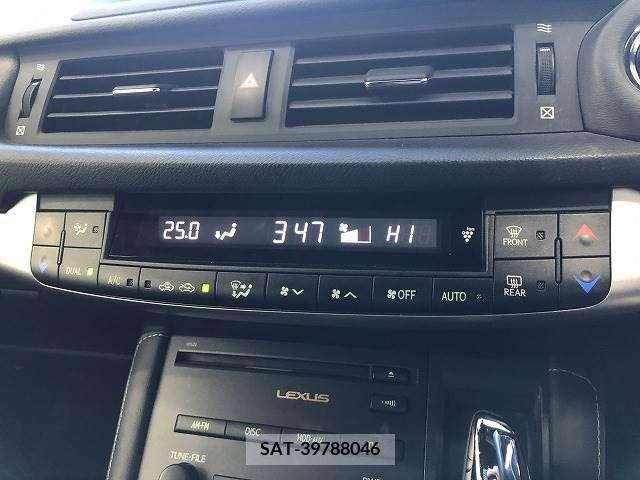 Lexus CT 2011-02 224059-7