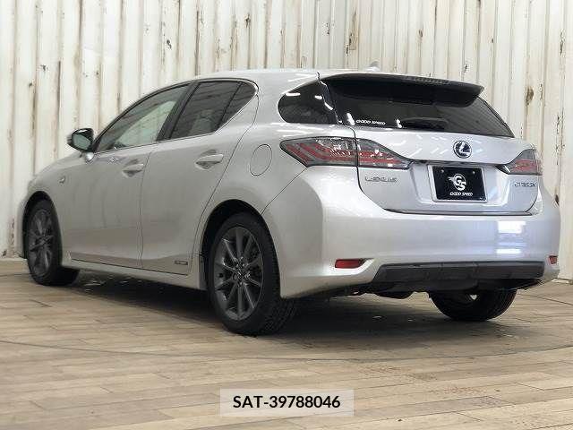 Lexus CT 2011-02 224059-16