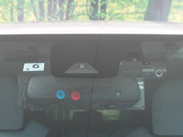 Toyota PRIUS 2016-05 185142-3