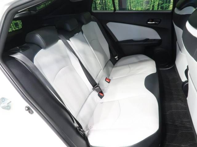 Toyota PRIUS 2016-05 185142-9