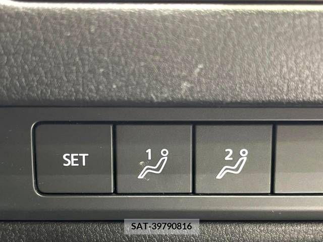 Mazda MAZDA3 2019-07 225074-5