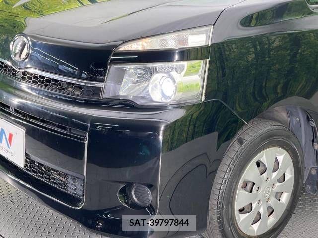 Toyota VOXY 2013-11 289992-13