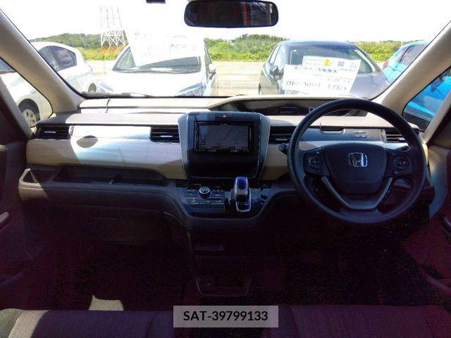 Honda FREED HYBRID 2018-06 327918-3