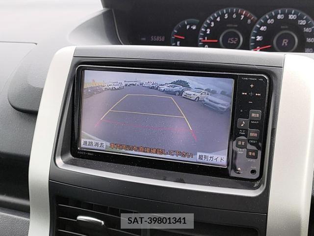 Toyota NOAH 2012-03 386174-17