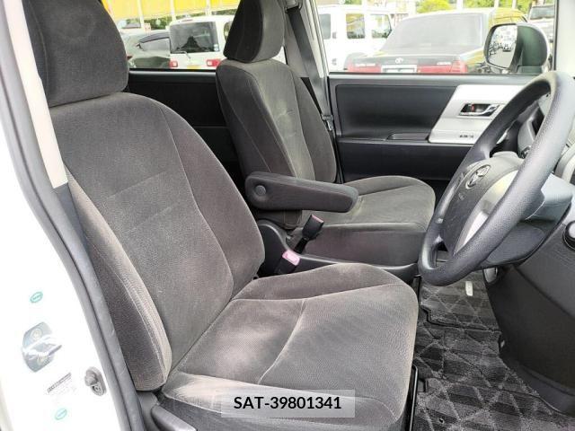 Toyota NOAH 2012-03 386174-20