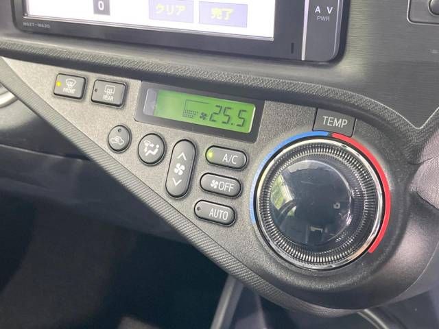 Toyota AQUA 2013-12 182308-7