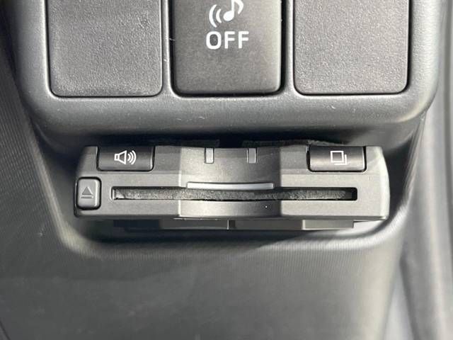 Toyota AQUA 2013-12 182308-5
