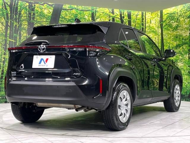 Toyota YARIS CROSS 2023-04 194661-17