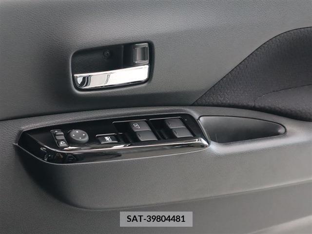 Nissan ROOX 2021-05 324123-4
