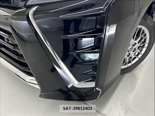 Toyota VOXY 2021-06 256548-3