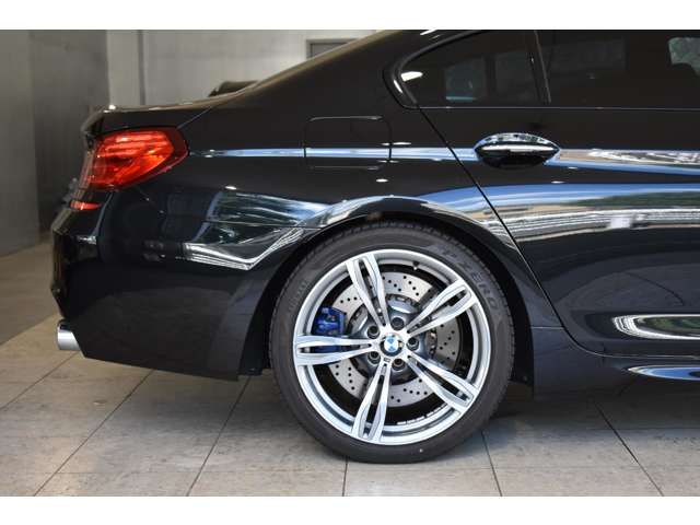 Bmw M6 2018-11 20009-16