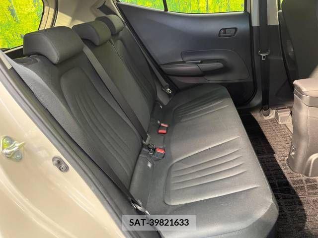 Toyota AQUA 2021-08 223608-9