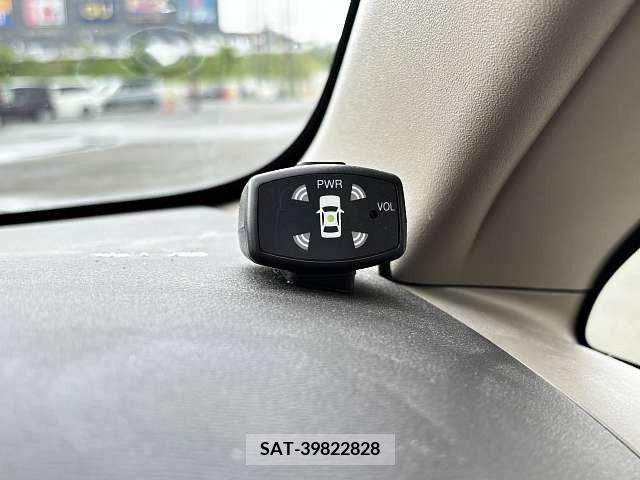 Toyota ISIS 2005-09 327057-7