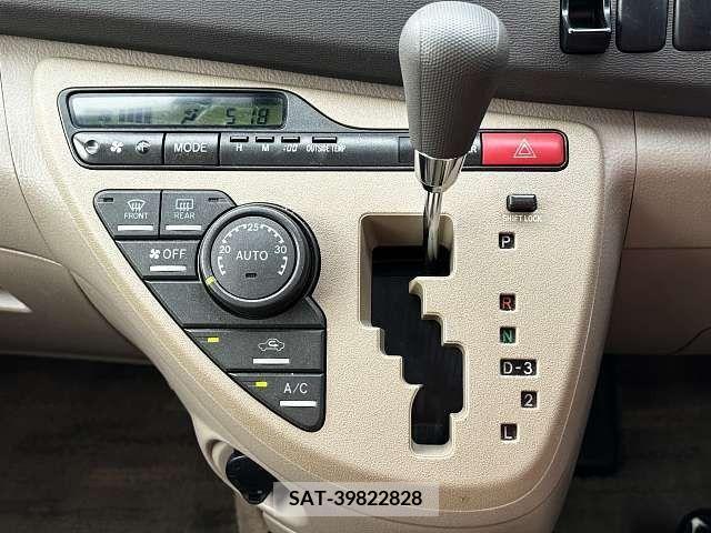 Toyota ISIS 2005-09 327057-5