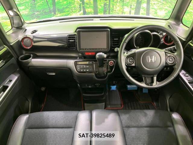 Honda N BOX CUSTOM 2016-02 306762-1